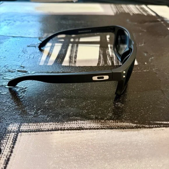 OO9102 Oakley Holbrook Chrome Iridium Prizm Polarized Sunglasses - Picture 6 of 10